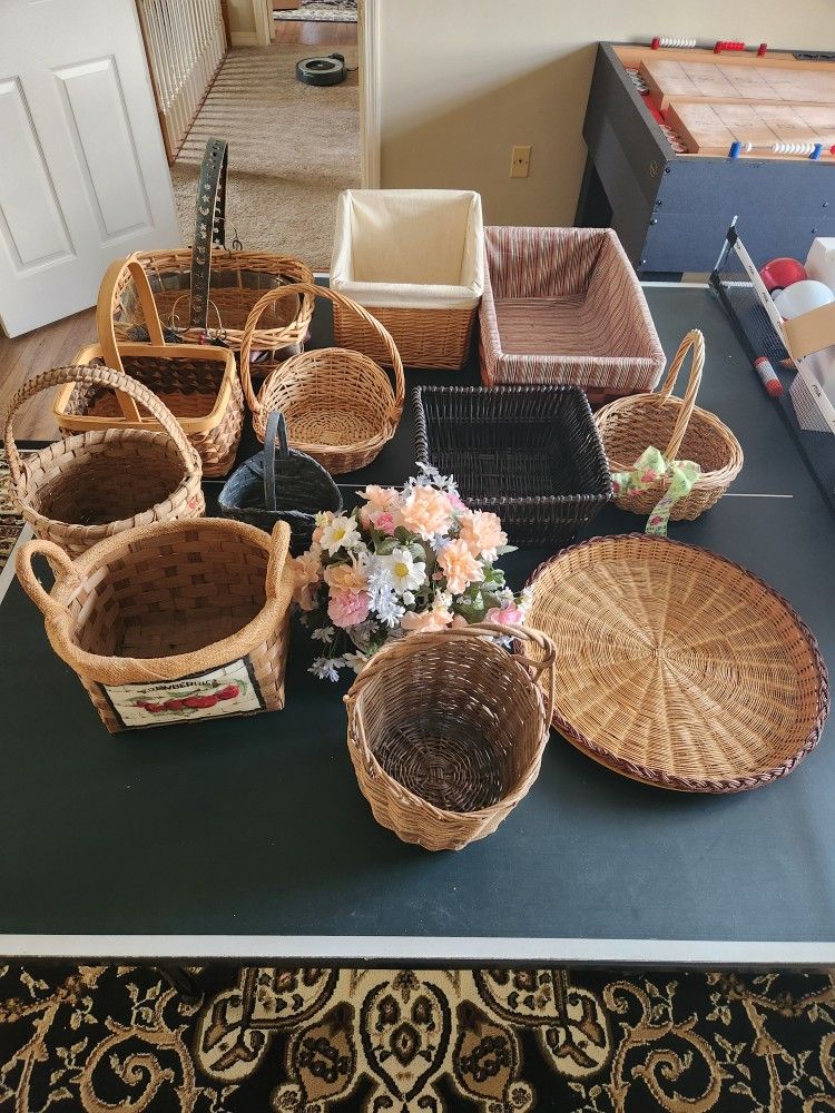Miscellaneous Basket Lot