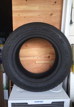 Vendo esta llanta. Tiene El 95% De Vida