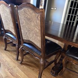 American Signature Dining Room Table Set