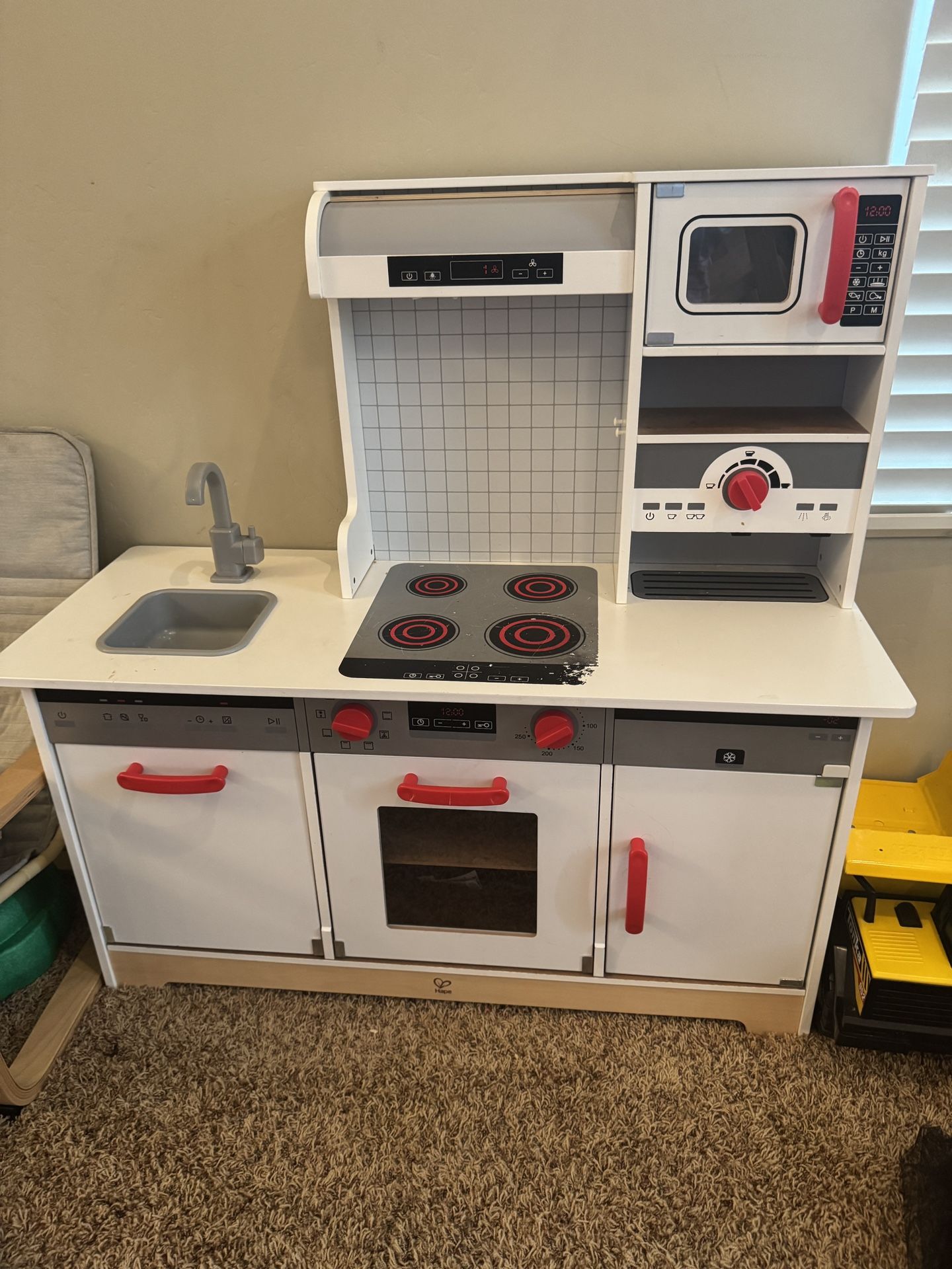 Hape Play Kitchen