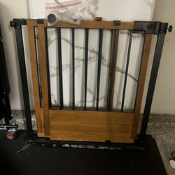Baby Gate/Pet Gate