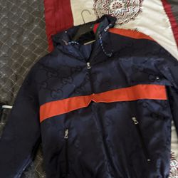 Engel Stationær billede Gucci Nylon Blue Rain Jacket Size XL for Sale in Phoenix, AZ - OfferUp