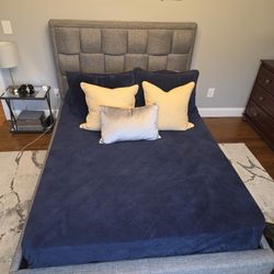 Full Size Bed