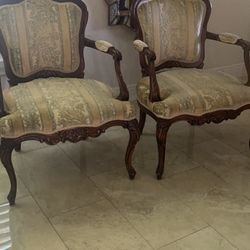 Accent Chairs