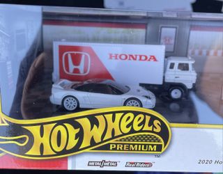 Hot Wheels Honda Premium Diorama Set