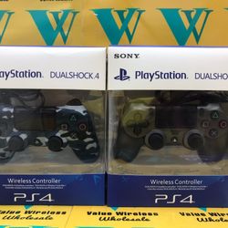 PS4 controllers