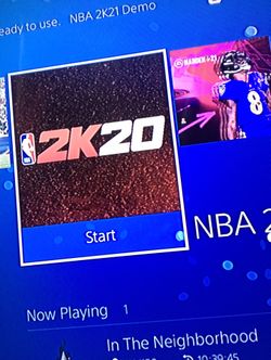 Ps4 with mic and games