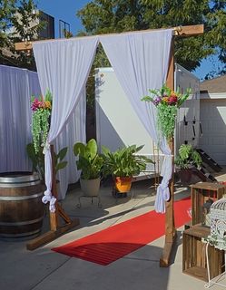 Wedding/party arch
