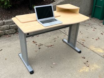 Office Desk/Computer Desk