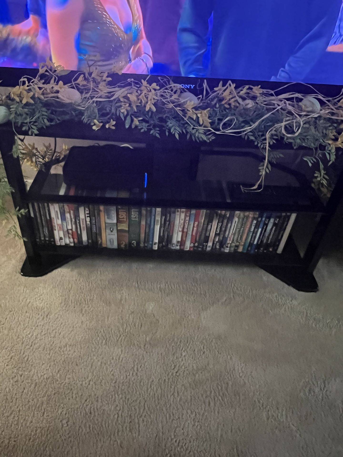 TV Stand 40” Long X 20” High X 18”Deep Black - Make an offer