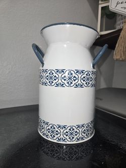 Tin Canister 8 In Tall 3 In Wide