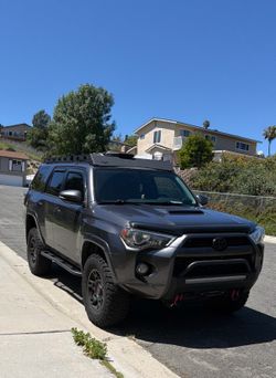 2018 Toyota 4RunnerTRD Off-Road Premium SUV