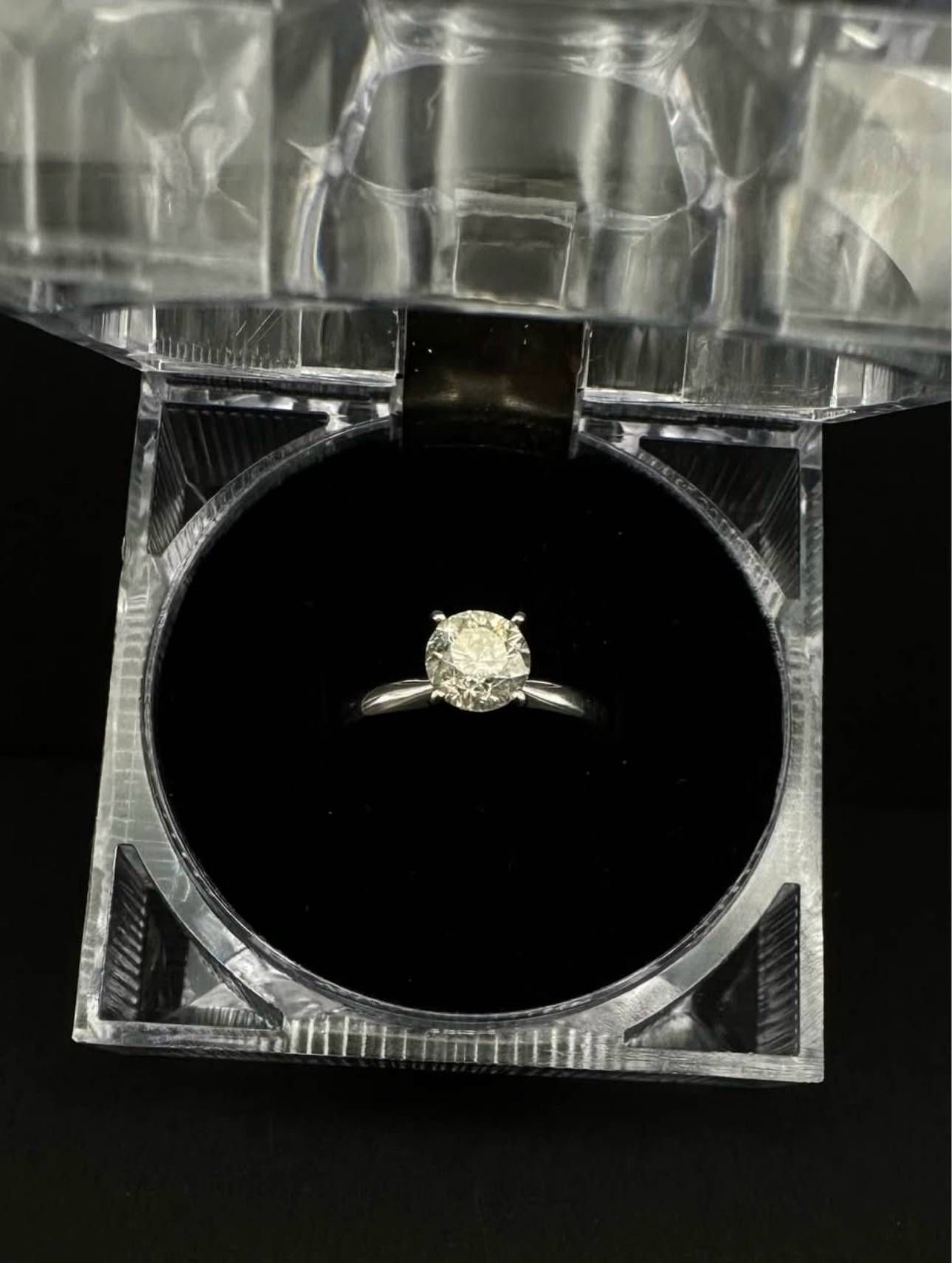 1.1ct Diamond engagement ring