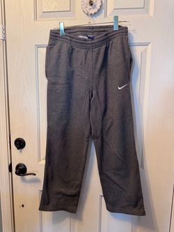 Nike Sweatpants Size Small- no cuff on legs!