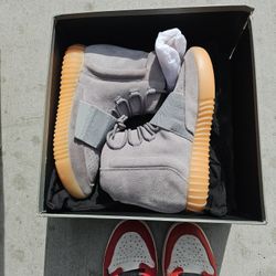Grey Gum Yeezy 750 Size 9 Men