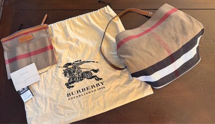 Burberry check bucket bag