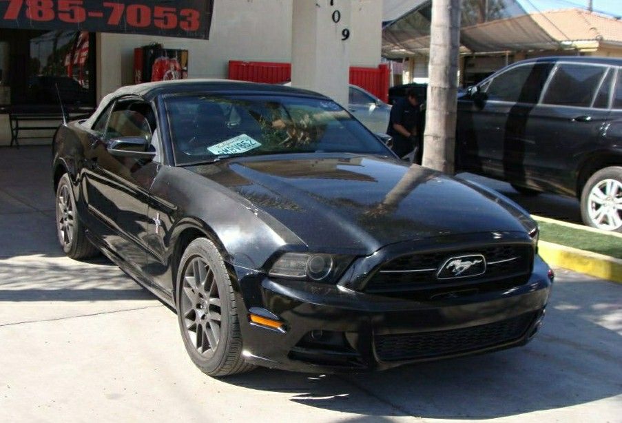 2014 Ford Mustang V6 Convertible. $2000 Down Payment, On Sale!  
