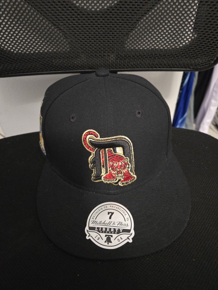 Detroit Tigers Fitted Hat