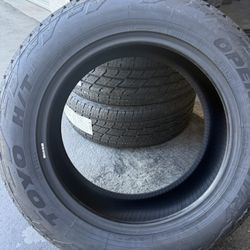 Set Of Toyo Tires 275/55/R20