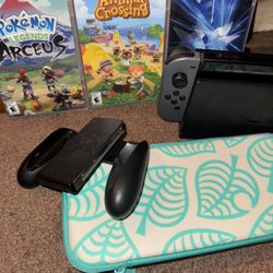 Nintendo Switch + 3 games + Case $200