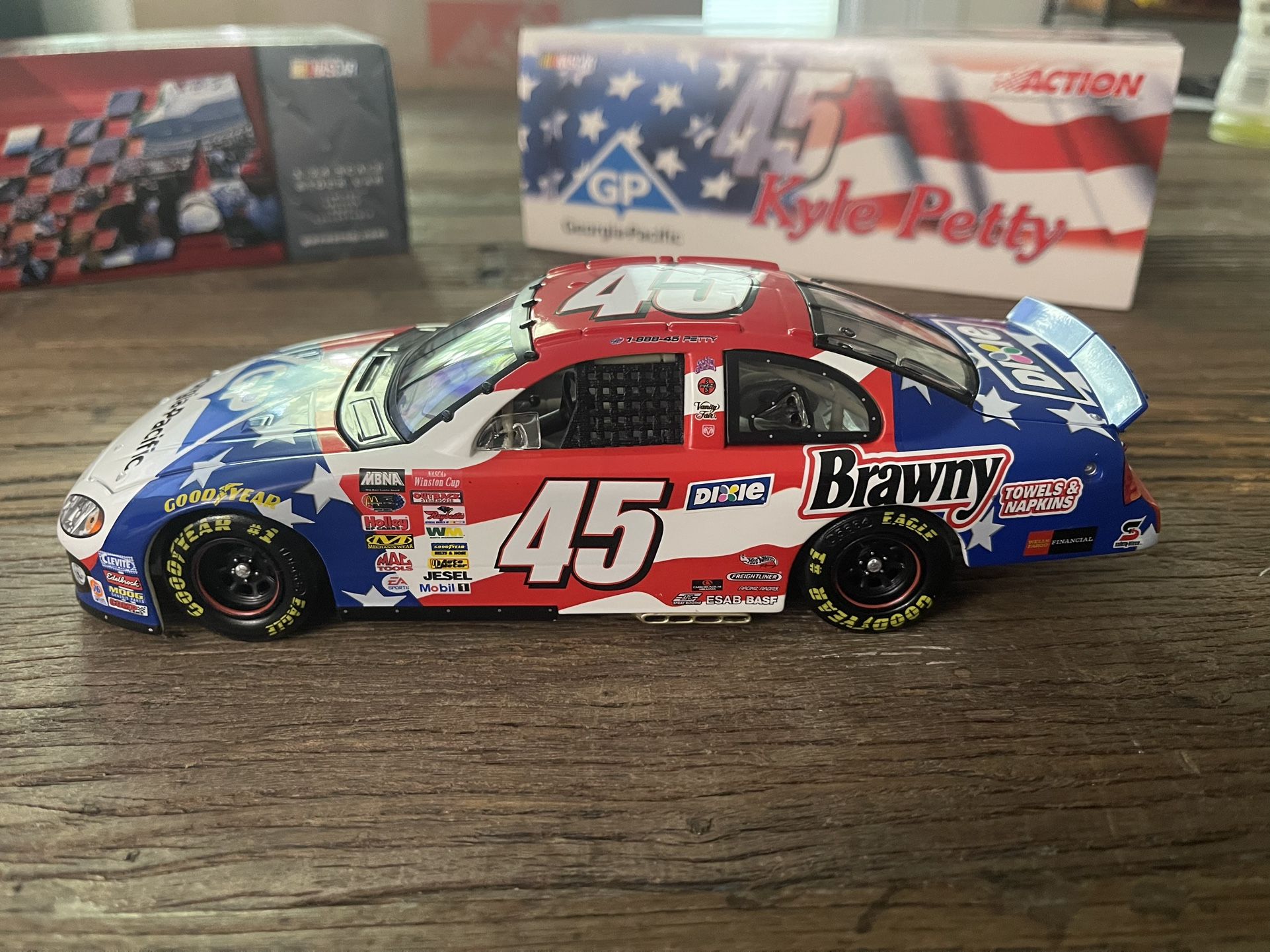 1:24 Kyle Petty. #45 George pacific.
