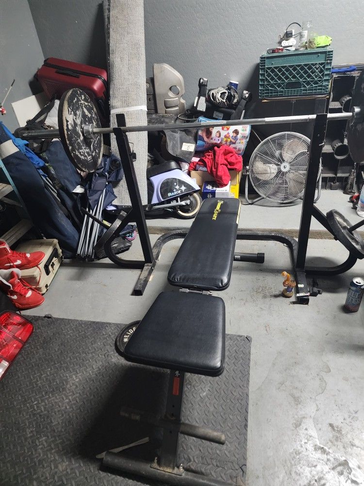 Weight Bench