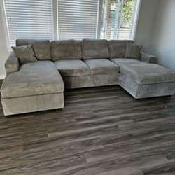 Brand New Sectional Doble Chaise $489 $489 $489