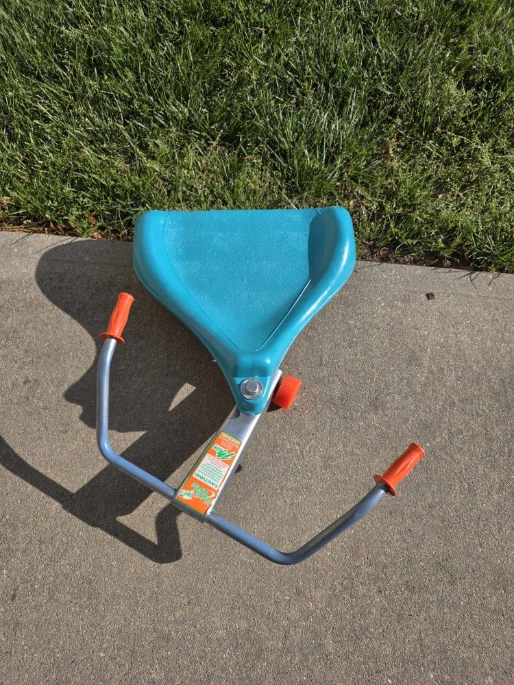 The Original Flying Turtle Sit Skate by Zig zag Motion