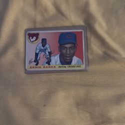 Ernie Banks 28