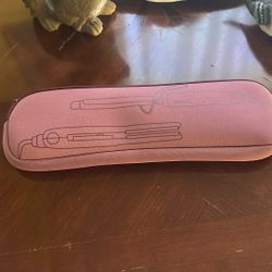 Straightener and curling iron case cute good condition never used