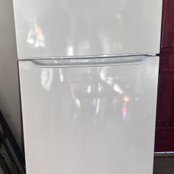 Frigidaire Refrigerator 