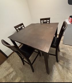 Modern Dark Wood Dining Set 4 chairs included  – Moving Sale