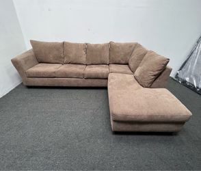 Minhas Furniture Canada 9.5’ x 7’ Brown Sectional Sofa – Freshly Cleaned – Excellent Condition
