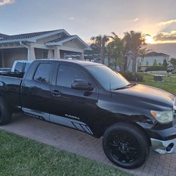 Toyota Tundra Work TRUCK WITH TOW PACKAGE  