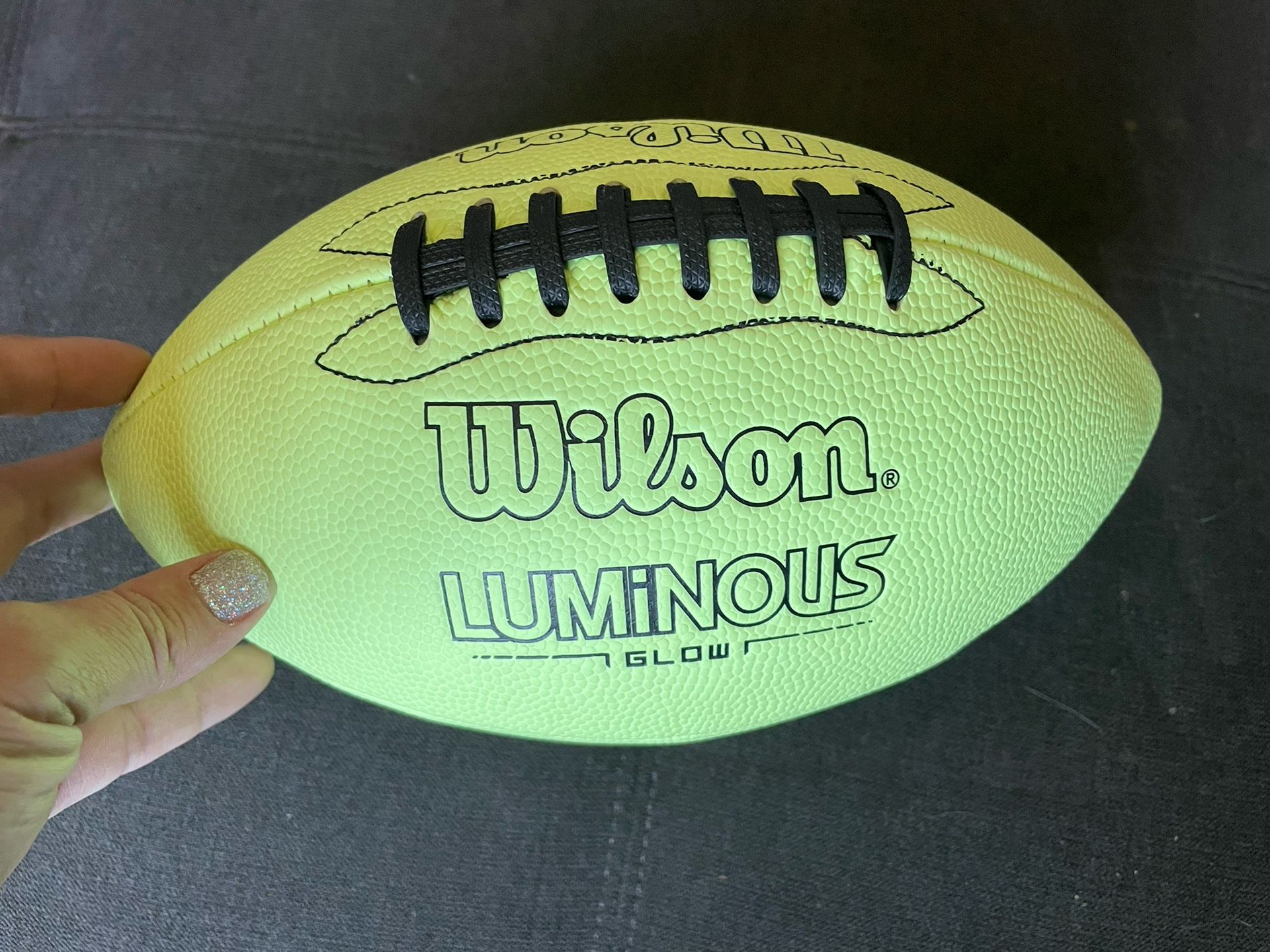 Wilson Luminous Glow Junior Football Ball Glow In The Dark! 