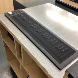 Roli Seaboard Rise MIDI Controller / Synthesizer