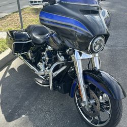 2020 Harley Davidson Street Glide ( FLHX)