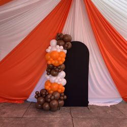 Balloon Garland With Cloth Backdrop 