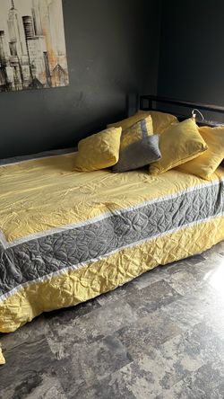 Queen Size Bedding