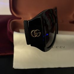 Gucci Sunglass