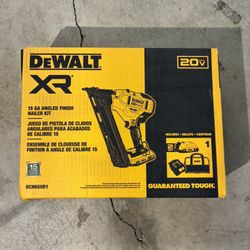 DEWALT 20V MAX XR Lithium-Ion Cordless 2-1/2 in 15-Gauge Finish Nailer