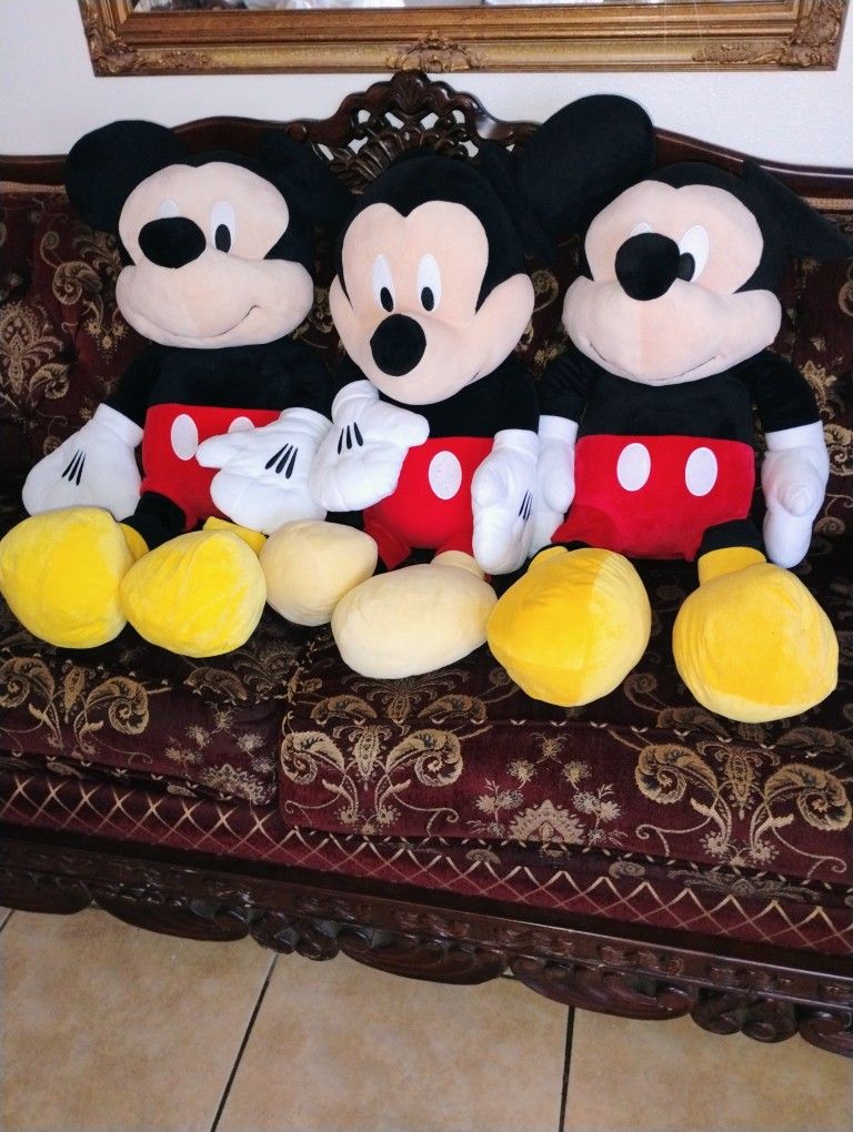 3.....Set Mickey Mouse