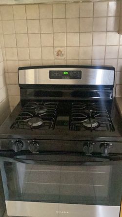 Amana Gas Range Stove & Oven – Like New Condition-Works perfectly