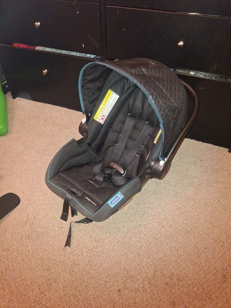 Graco Infant Car Seat