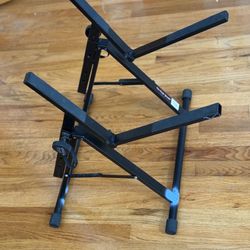 Folding guitar amp stand