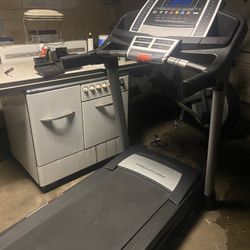 Nice ProForm 11.0TT Treadmill (Barely Used)