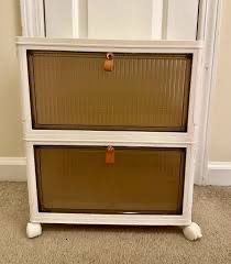Storage with lockable wheel