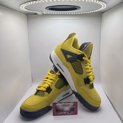 Jordan 4 Retro “Lightning”  13 Men