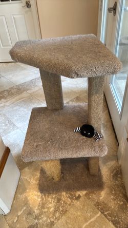Two-Tier Cat Tree with Scratching Posts