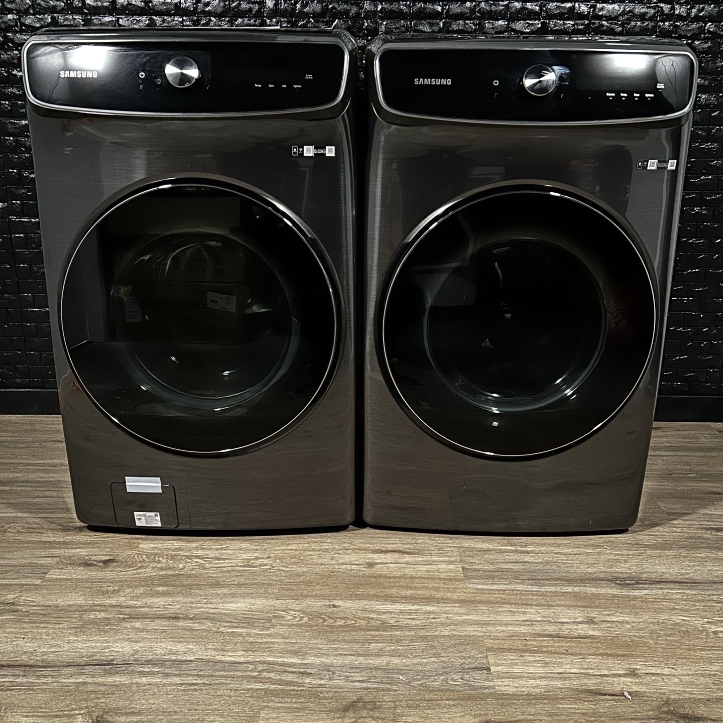 Samsung Dual Washer & Dryer w/Warranty! R1589A & R1590A